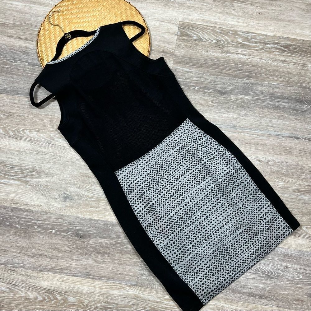 Athleta sleeveless athletic dress - Picture 5 of 5